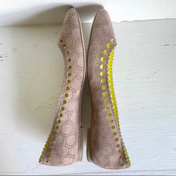 Diane Von Furstenberg Corolla Suede Laser Cut Round Toe Ballet Flat In Tan Sz 38 - Picture 5 of 11